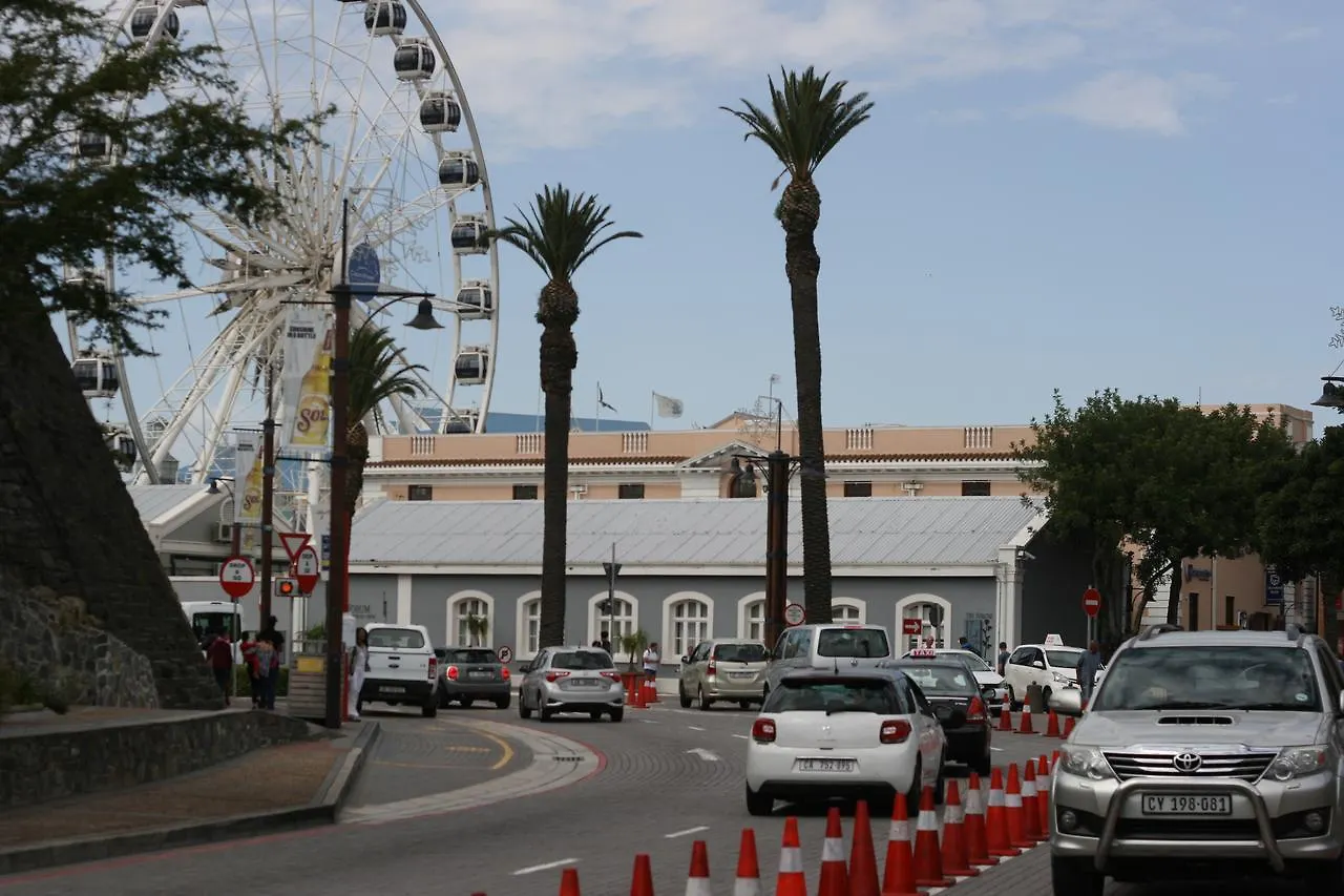 Konukevi Vriesen View Otel Bloubergstrand